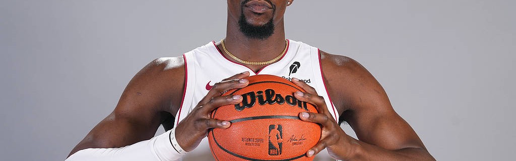 美媒：勇士将继续探索库明加交易 阿德巴约成首要目标