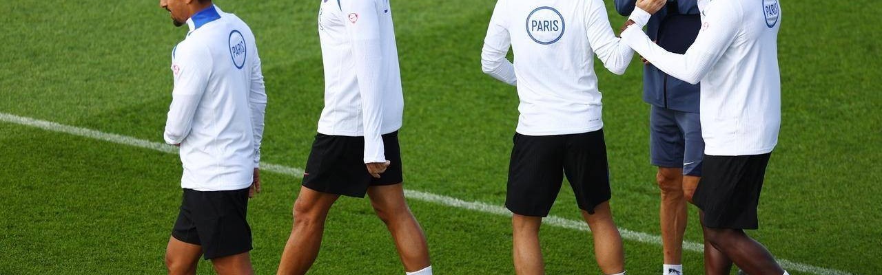 法甲焦点战：马赛迎战巴黎圣日尔曼