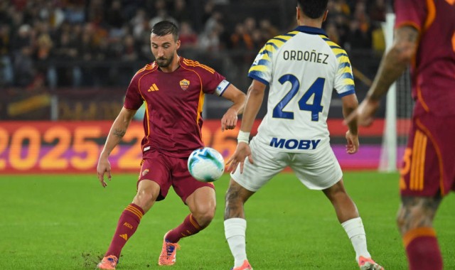 3676天！罗马单独领跑意甲积分榜，上一次做到已经是10年前