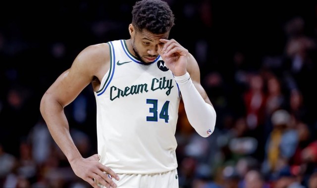 曝勇士全力追求字母哥 愿提供巴特勒库明加+选秀权