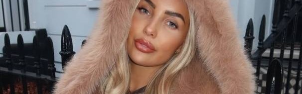 帕尔默新女友现场观战切尔西 穿毛皮上衣尽显时尚