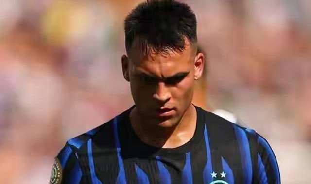 1线双拼不认输！国米弃欧冠争意甲？豪门风骨岂容轻言放弃