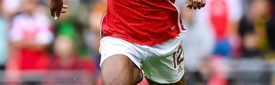 太出色了！阿森纳新人铁卫制霸攻防两端，塔帅争冠奖杯的关键点