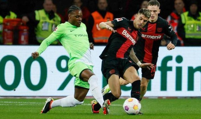 德甲北方德比炸场！汉堡主场绞杀不来梅：保级命门PK防线窟窿