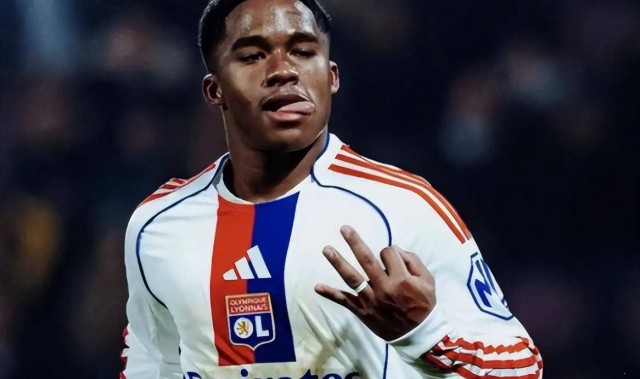 巴西神童恩德里克法甲爆发掀英超争夺战，皇马坚定留人难挡豪门虎视眈眈