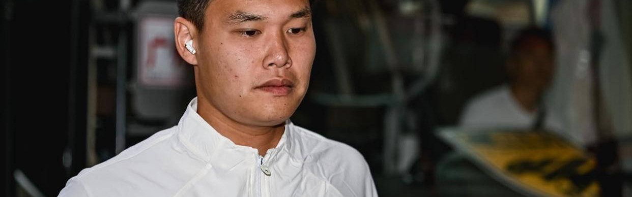 从西甲留洋少年到中乙起伏：前申花主力门将陈钊职业轨迹的深度剖析