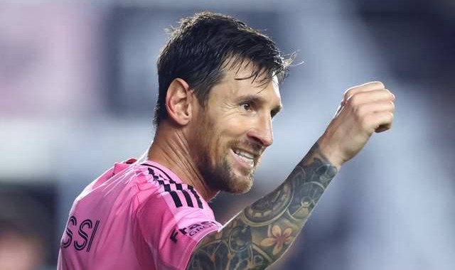 梅西38岁再创辉煌：头球破门 美职联30球全场欢呼