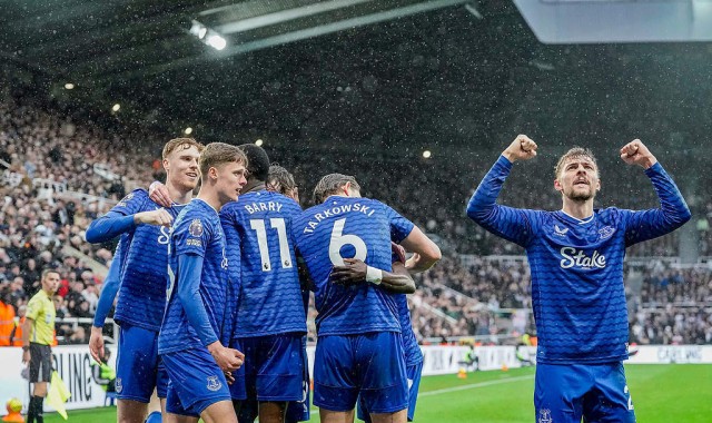 竞彩湃｜埃弗顿主场迎战伯恩利，巴萨能否完成超级逆转？