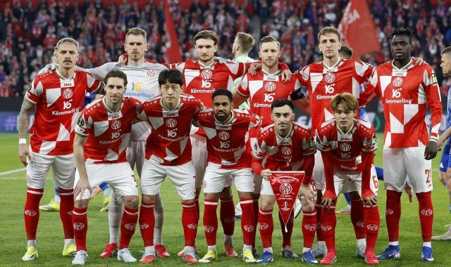 随着比分定格2-0，德甲第13淘汰捷甲劲旅，晋级欧协联八强