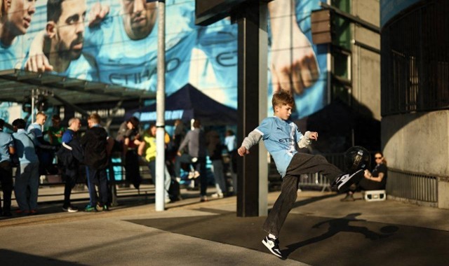 红牌+点球+越位帽子戏法！皇马2-1双杀曼城，总比分5-1晋级八强